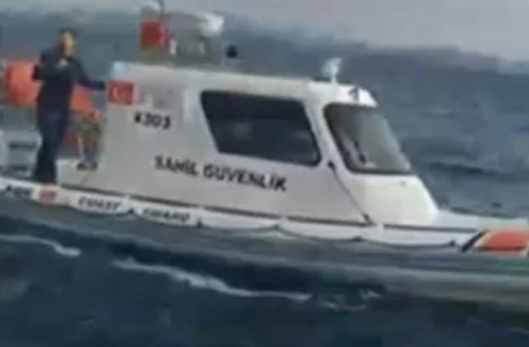 Τουρκικό ταχύπλοο παρενόχλησε ψαράδες από την Κάλυμνο(vid)