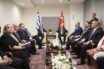 Μητσοτάκης-Ερντογάν: Χειραψία από απόσταση, παγωμένα βλέμματα (εικόνα)
