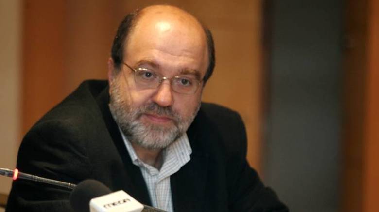 Στο νοσοκομείο εσπευσμένα ο Αλεξιάδης – Κατέρρευσε κατά τη διάρκεια της συνεδρίασης της&hellip;