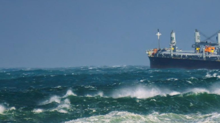 Ακυβέρνητο ακόμη το AEOLOS: Συνεχίζεται η Οδύσσεια των 22 ναυτικών