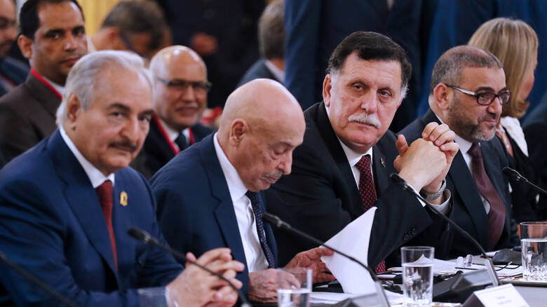 Haberturk: Αίγυπτος και Αραβικά Εμιράτα πίσω από την άρνηση του Χάφταρ να υπογράψει εκεχειρία στη Μόσχα