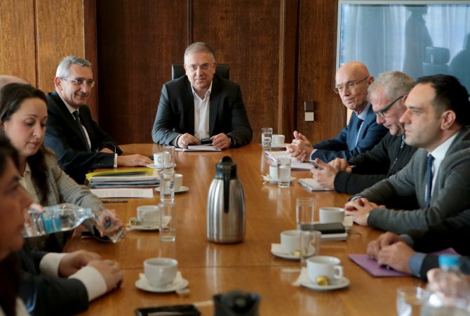 Σύσκεψη στο υπ. Εσωτερικών για την ανακύκλωση στα νησιά