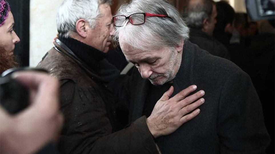 Νεότερη ανακοίνωση: Σε κρίσιμη αλλά σταθερή κατάσταση ο Ανδρέας Μικρούτσικος