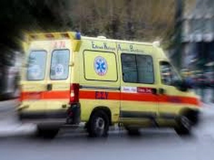 Σύγκρουση φορτηγού με λεωφορείο του ΚΤΕΛ στην Εθνική Αθηνών Λαμίας – Ένας νεκρός