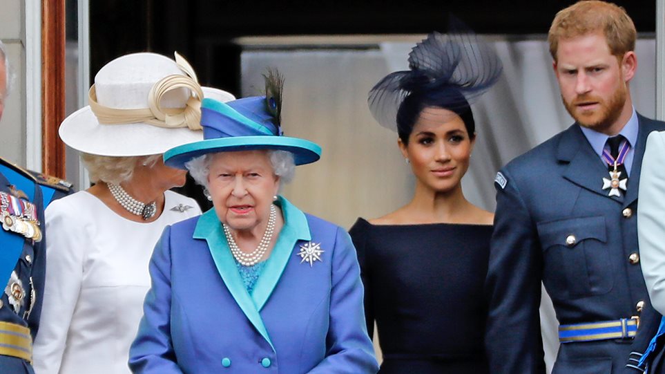 MEGXIT: Προς τη σύγκρουση η βασιλική οικογένεια με Μέγκαν και Χάρι- Θύελλα στα βρετανικά πρωτοσέλιδα