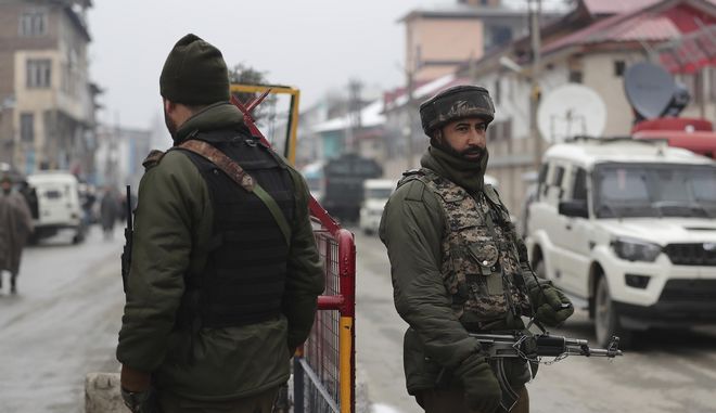 Ινδία: Όμηροι σε πάρτι γενεθλίων