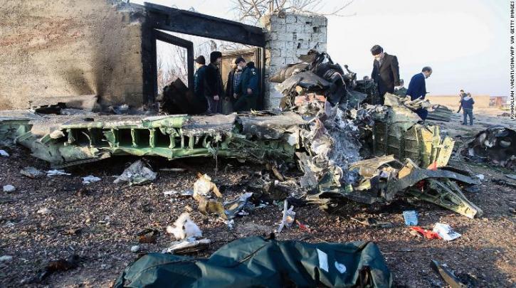 Συντριβή ουκρανικού Boeing στο Ιράν: Είχε κάνει αναστροφή και επέστρεφε στο αεροδρόμιο εξαιτίας προβλήματος