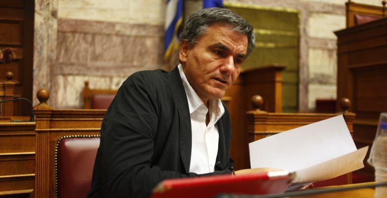 Τσακαλώτος για τροπολογία για ΠΑΟΚ – Ξάνθη:”Ένα φάντασμα πλανάται πάνω από την Ελλάδα, πού είναι ο κ.Αυγενάκης;”