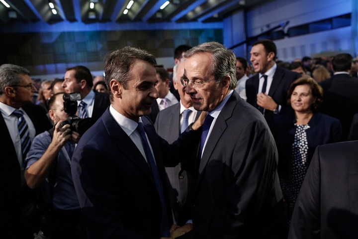 Στα “κάγκελα” το σαμαρικό antinews για την Σακελλαροπούλου – “Επικοινωνιακός τακτικισμός λόγω αδιεξόδων”