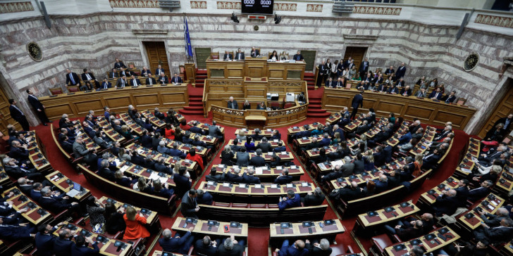 Ψηφίστηκε ο νέος εκλογικός νόμος από τη Βουλή- 163 ΝΑΙ