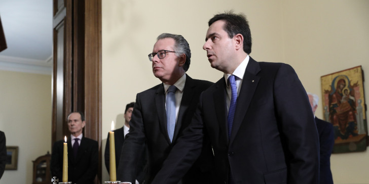 Τι είπαν Μηταράκης-Κουμουτσάκος μετά την ορκωμοσία στο Προεδρικό