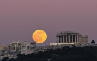 “Πανσέληνος του λύκου” η πρώτη πανσέληνος για το 2020