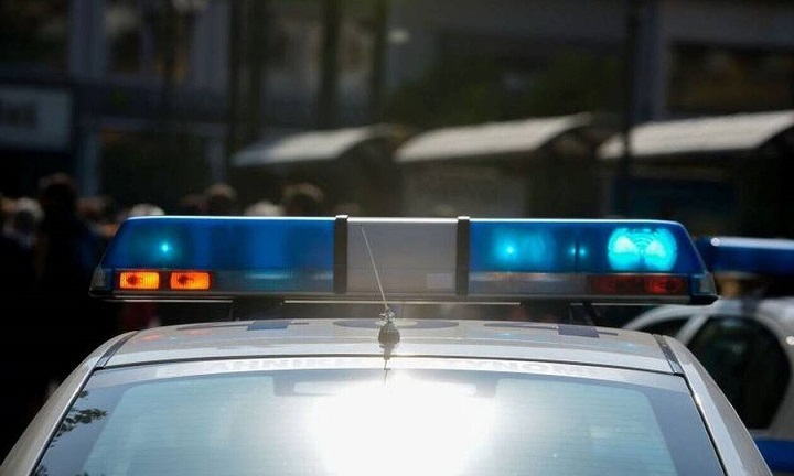 Μπούκαραν με ΙΧ σε κατάστημα ηλεκτρικών ειδών – Έφυγαν με άδεια χέρια