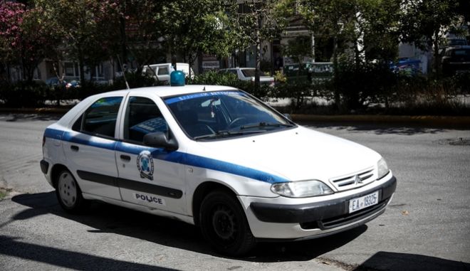 Διέρρηξαν αυτοκίνητο βουλευτή της Ν.Δ και αφαίρεσαν το όπλο του αστυνομικού- φρουρού του