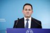 Πέτσας: Διαγράφεται από τη ΝΔ ο Ζαγοράκης με απόφαση του Κυρ. Μητσοτάκη