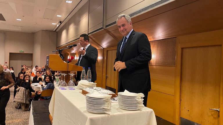 Ο Βορίδης έκοψε την πίτα του υπουργείου Αγροτικής Ανάπτυξης