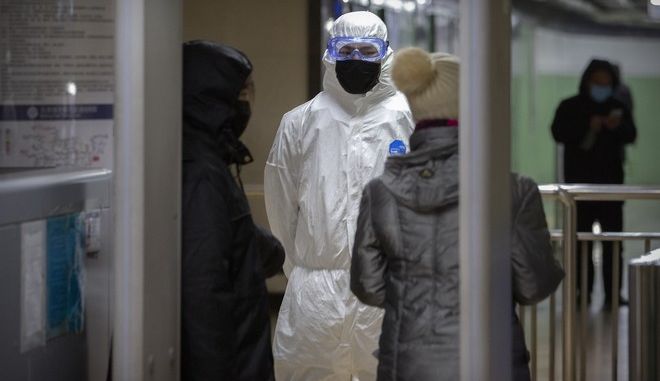 Κοροναϊός: Νέα δεδομένα – Μεταδίδεται πριν εμφανιστούν συμπτώματα