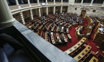 Επίδομα γέννας: Όλα όσα πρέπει να γνωρίζετε για το ν/σ που ψηφίζεται στη Βουλή