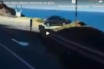 Η στιγμή που αυτοκίνητο πέφτει στο γκρεμό (vid)
