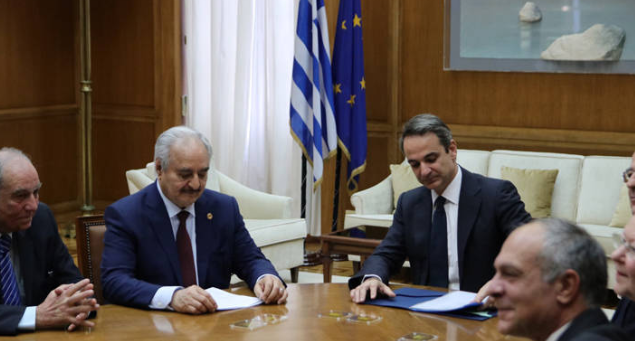 Συνάντηση Μητσοτάκη – Χάφταρ- “Ήρθαμε να συζητήσουμε για ειρήνη”, είπε ο στρατάρχης