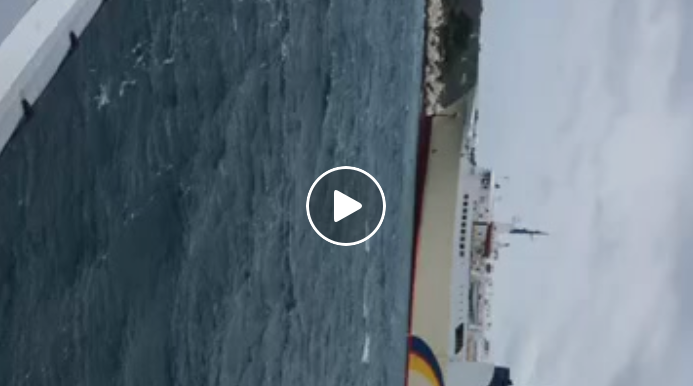 Το πλοίο “Πρωτεύς” προσάραξε στα αβαθή – Καρέ καρέ η επιχείρηση αποκόλλησης&hellip;