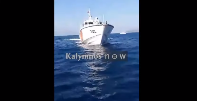 Νέο βίντεο από τα Ίμια: Τούρκοι λιμενικοί αρπάζουν το παραγάδι Ελλήνων ψαράδων (vid)