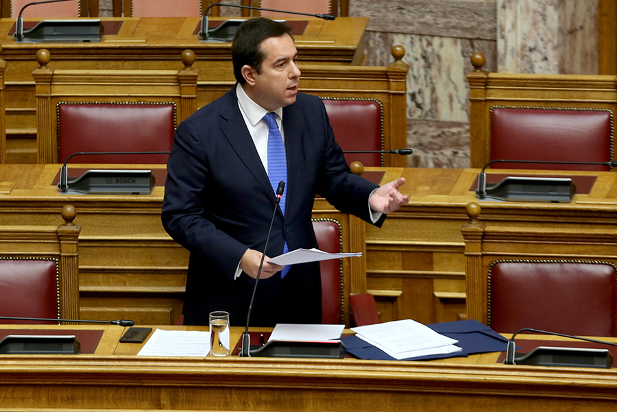 Με την πλάτη στον τοίχο ο Μηταράκης- Κινδυνεύει με κατάρρευση το σχέδιο επιτάξεων- Δυσφορία στο Μαξίμου