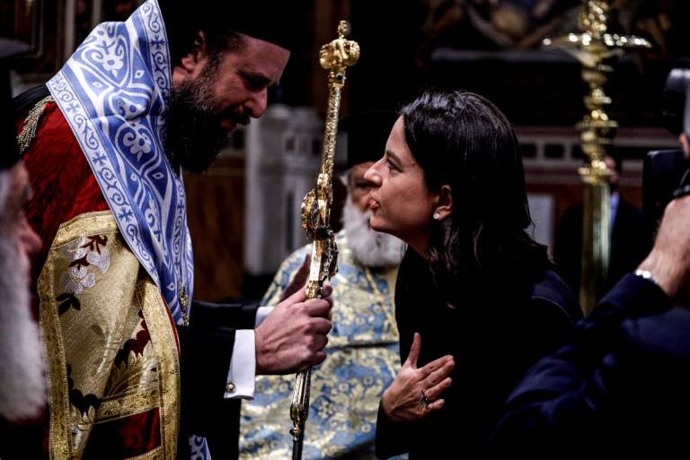 Ισχυρές ενστάσεις από Κομισιόν για πολιτική Κεραμέως- Τι αναφέρει σε απάντηση ευρωβουλευτή για Θρησκευτικά και ευρωπαϊκές ιδέες