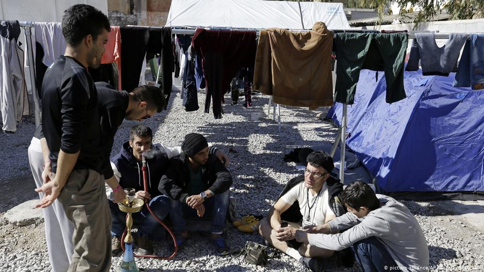 FAZ: Ποιος κερδίζει από το προσφυγικό δράμα στην Ελλάδα;- Αποστολή στη Λέρο