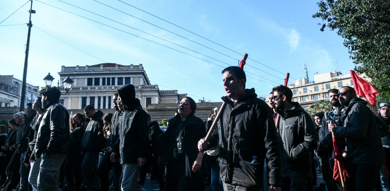 “Ιδιώνυμο” για τις πορείες που απαγορεύει η Αστυνομία- Το ν/σ που θα φέρει η κυβέρνηση