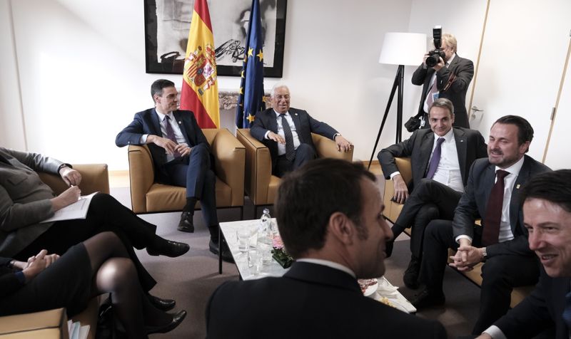 Συνάντηση Μακρόν, Μέρκελ, Σάντσεθ, Μητσοτάκη, Κόντε για τον προϋπολογισμό της ΕΕ