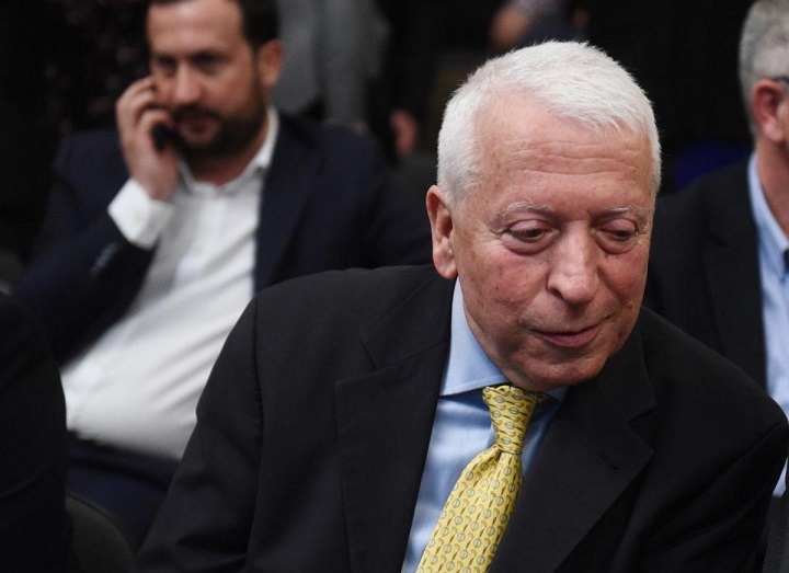 Επανέρχεται ο Μουτζούρης στη χειρονομία στον Μητσοτάκη: Εκφράζει πλήρως τα συναισθήματά μου (vid)