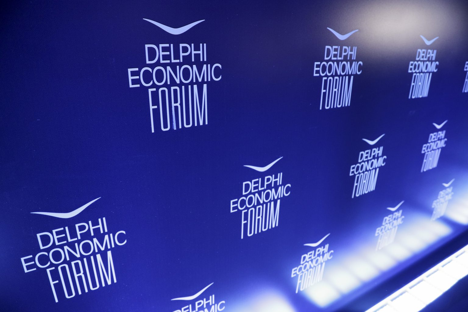Αναβάλλεται λόγω κοροναϊού και το Delphi Forum!