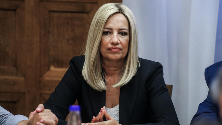 Γεννηματά κατά κυβέρνησης μετά την επίσκεψή της στον ΕΦΚΑ: “Αφήστε τα συγχαρητήρια&hellip;