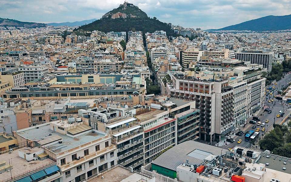 “Λάδι στη φωτιά” των πλειστηριασμών από την άνοδο στις τιμές των ακινήτων- Ο ρόλος των funds