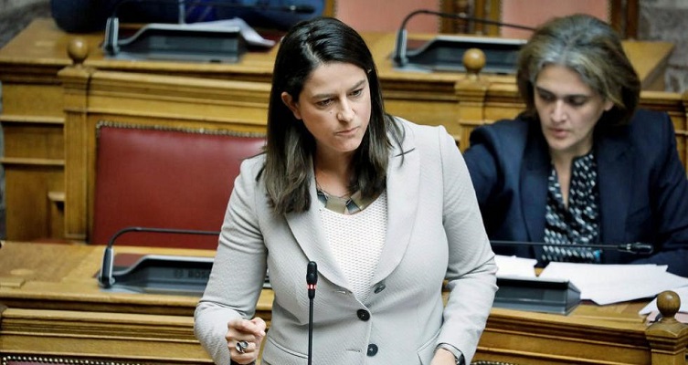 Η Κεραμέως επανέρχεται με την αξιολόγηση – Πρώτα επιμόρφωση εκπαιδευτικών και μετά η&hellip;