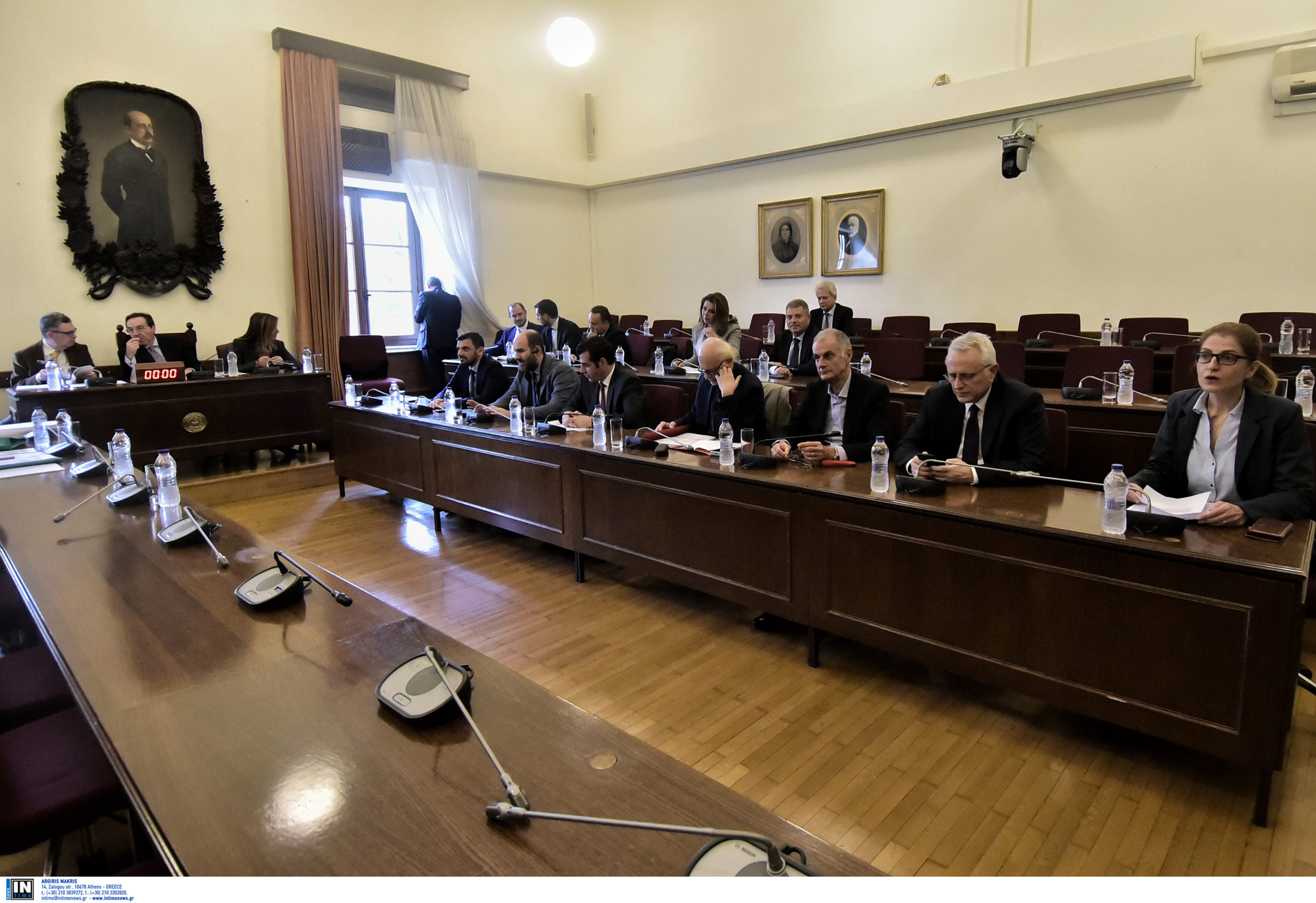 Στη διάθεση της προανακριτικής το στικάκι με τα έγγραφα του FBI- Το έστειλε η εισαγγελέας διαφθοράς Ελ. Τουλουπάκη