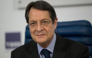 Οργή Αναστασιάδη για τα περί διχοτόμησης της κυπριακής ΑΟΖ