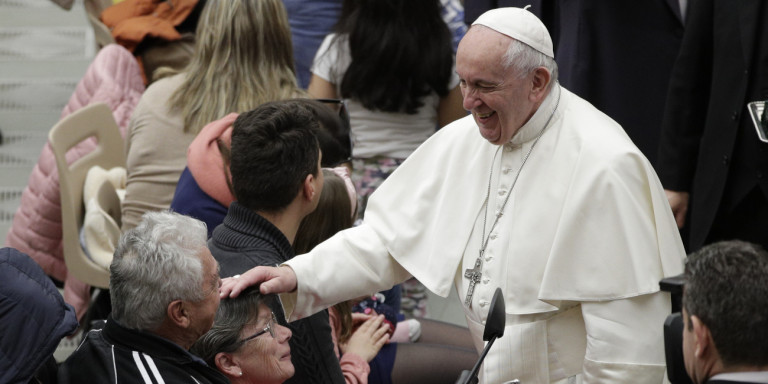 Covid-19: Ο πάπας Φραγκίσκος προσεύχεται “για τους Κινέζους αδελφούς”