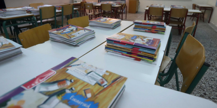 Κεραμέως: Στα σχολικά μαθήματα και η σεξουαλική αγωγή