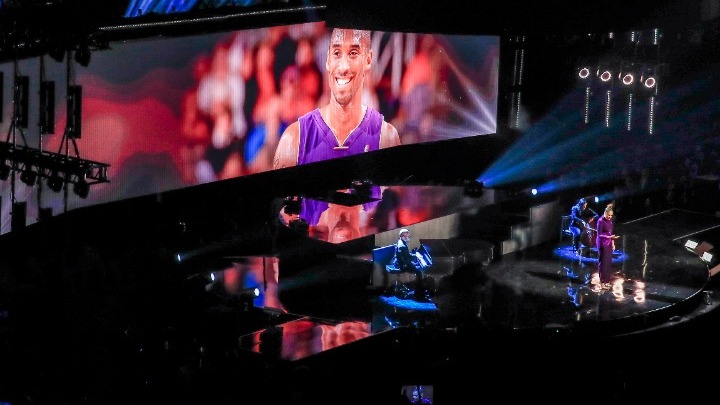 Σίγησε το “United Center” στη μνήμη του Κόμπι Μπράϊαντ