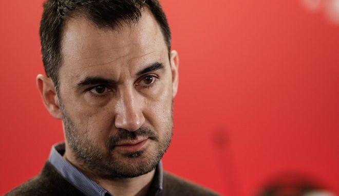 Χαρίτσης: Στο προσφυγικό η κυβέρνηση κάνει αντιπολίτευση στην αξιωματική αντιπολίτευση