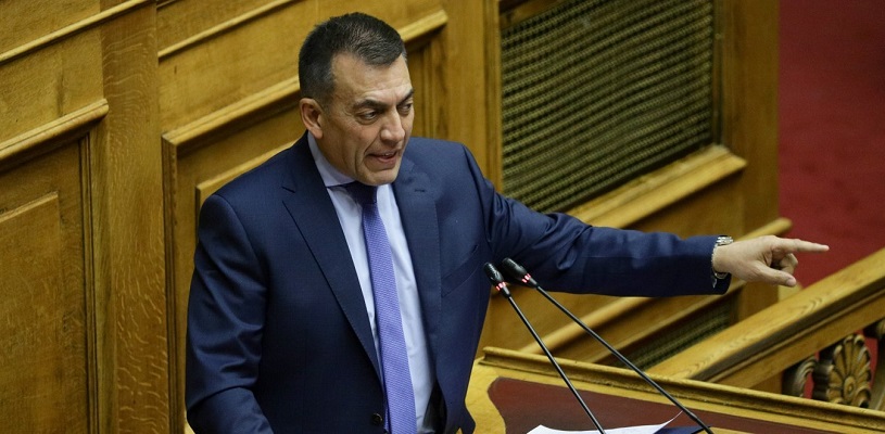 Βρούτσης στη Βουλή: “Εχθρός” των ασφαλισμένων οι μετανάστες – Άγρια κόντρα με Κατσώτη&hellip;