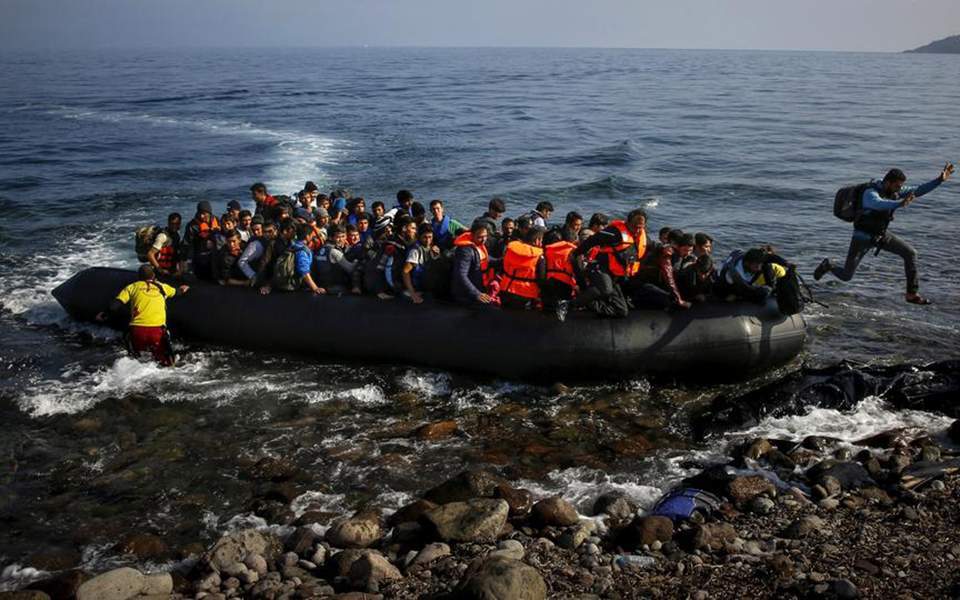 Ξαναφέρνει η κυβέρνηση το σχέδιο για κλειστά κέντρα σε ξερονήσια- Τι άλλαξε