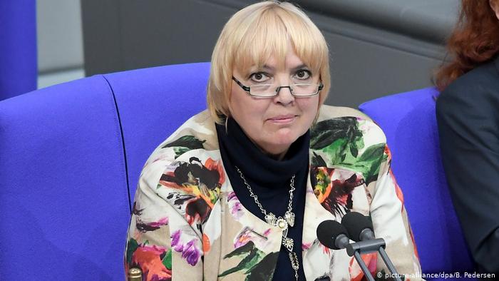 Αντιπρόεδρος Γερμανικής Βουλής (Πράσινοι): Ο Ερντογάν χρησιμοποιεί τους πρόσφυγες ως “διαπραγματευτική μάζα”- Να τους επιτραπεί να έρθουν στην Ε.Ε