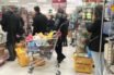 Κοροναϊός: Επιδρομή στα σούπερ μάρκετ έκαναν χθες το βράδυ οι Ιταλοί