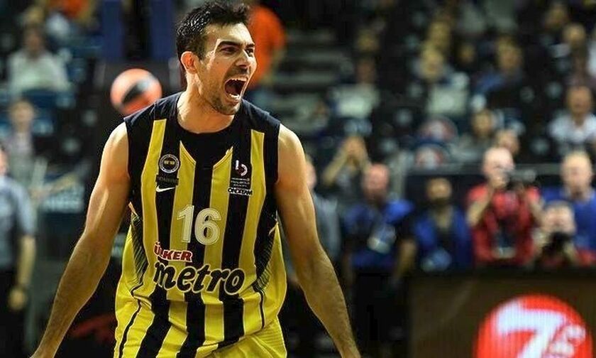 Θετικοί στον κοροναϊό Σλούκας και άλλοι παίκτες της Φενέρμπαχτσε