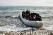 Κάτοικοι της Λέσβου εμπόδισαν πρόσφυγες και μετανάστες να αποβιβαστούν και τους προηλάκισαν