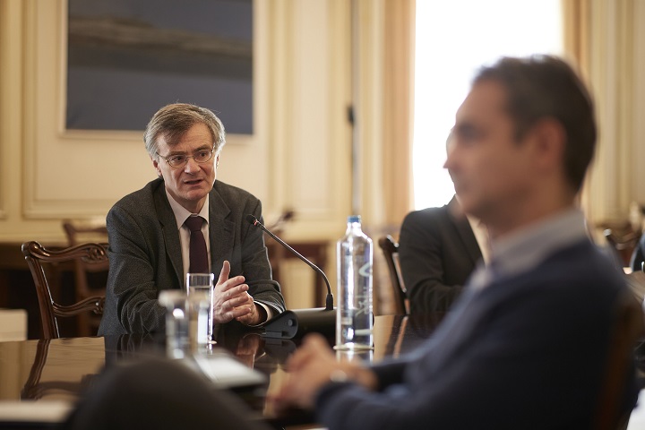 Αποφάσεις για τη σταδιακή άρση των μέτρων – Παραδίδεται το σχέδιο στον Κυρ. Μητσοτάκη