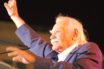 “Όχι” του δ.σ. Νάξου να ονομαστεί “Μανώλης Γλέζος” το Γενικό Λύκειο